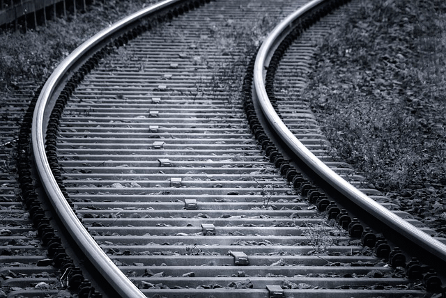 railway tracks gdf8c115db 640